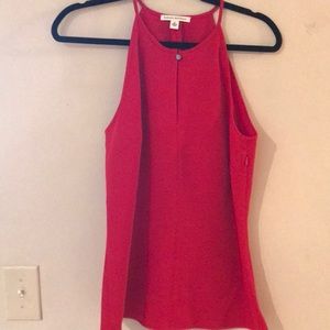 Read key hole work shirt